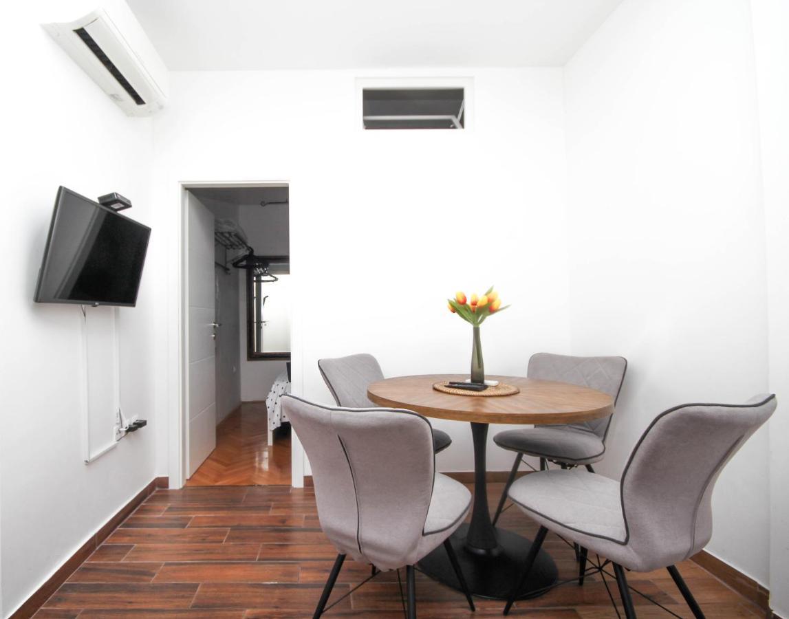 ספליט Fab 'N' Chic Apartments מראה חיצוני תמונה